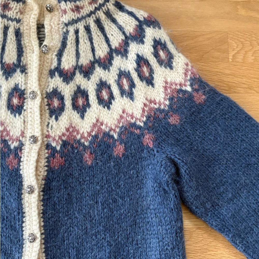 Vintage Hand Knit Faire Isle Wool Cardigan Sweater w Iconic Silver Buttons / S-M - Picture 4 of 13